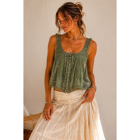 Free People Tops - Free People Tank Blouse Top Women Sz L Green Lace Accent Forest Fairy